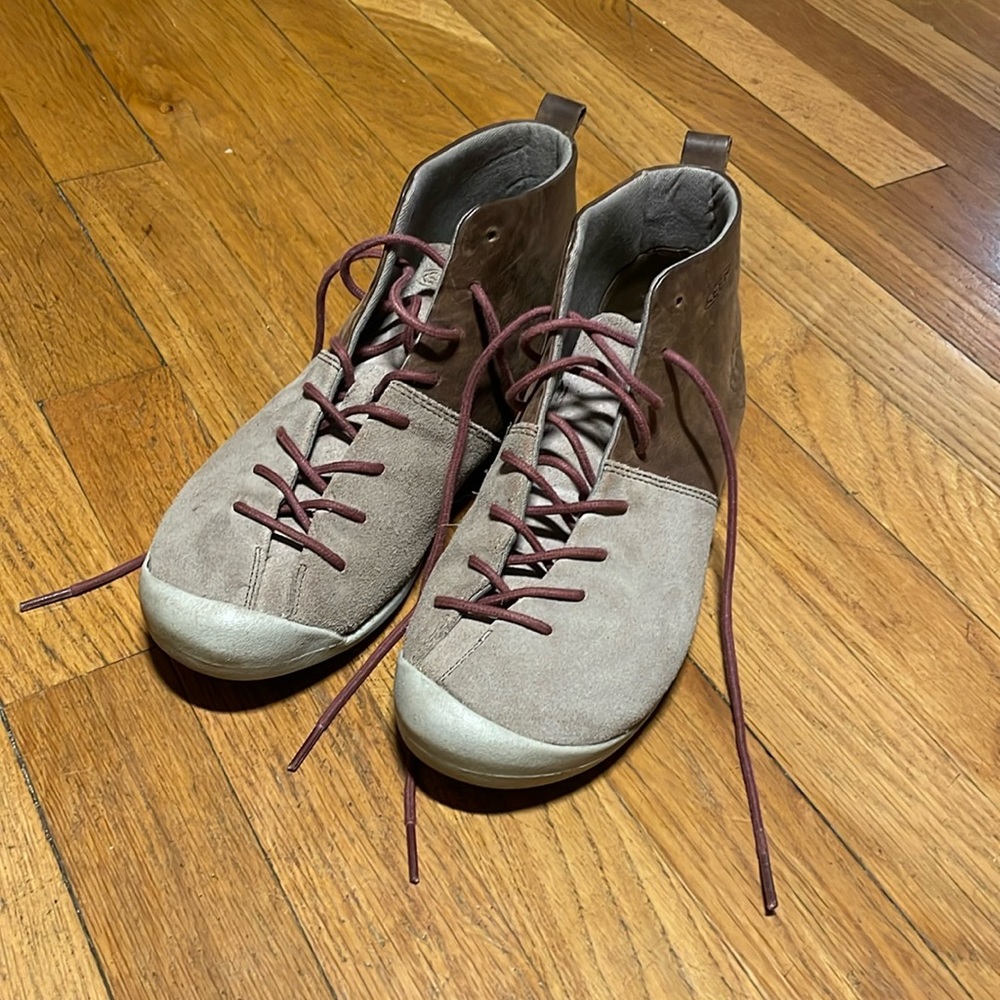 Keen Eastside Bootie Brown Leather and Tan Suede With Burgundy Laces